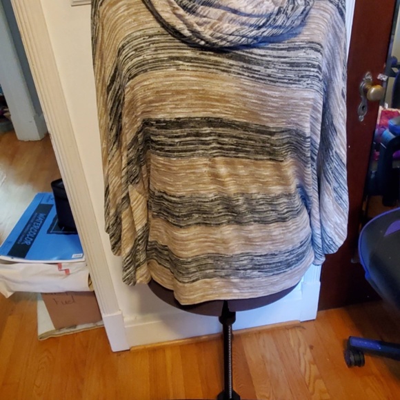 Fashion Bug Batwing Blouse - Picture 4 of 4